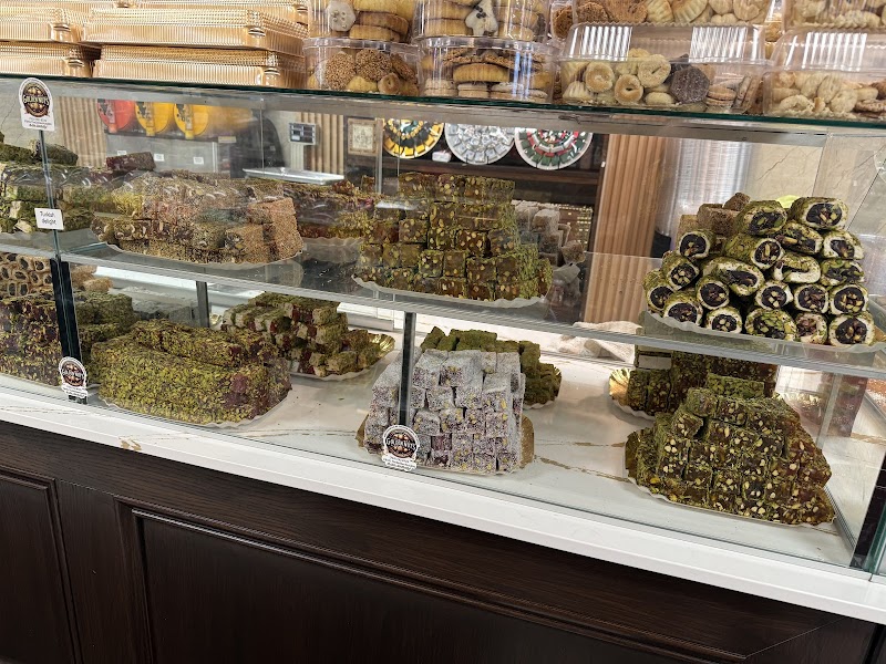 The Golden Nuts photo 2