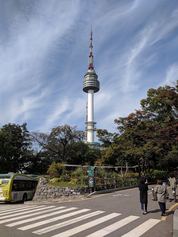 Iconic "LOVE" Landmarks Around the Globe 13