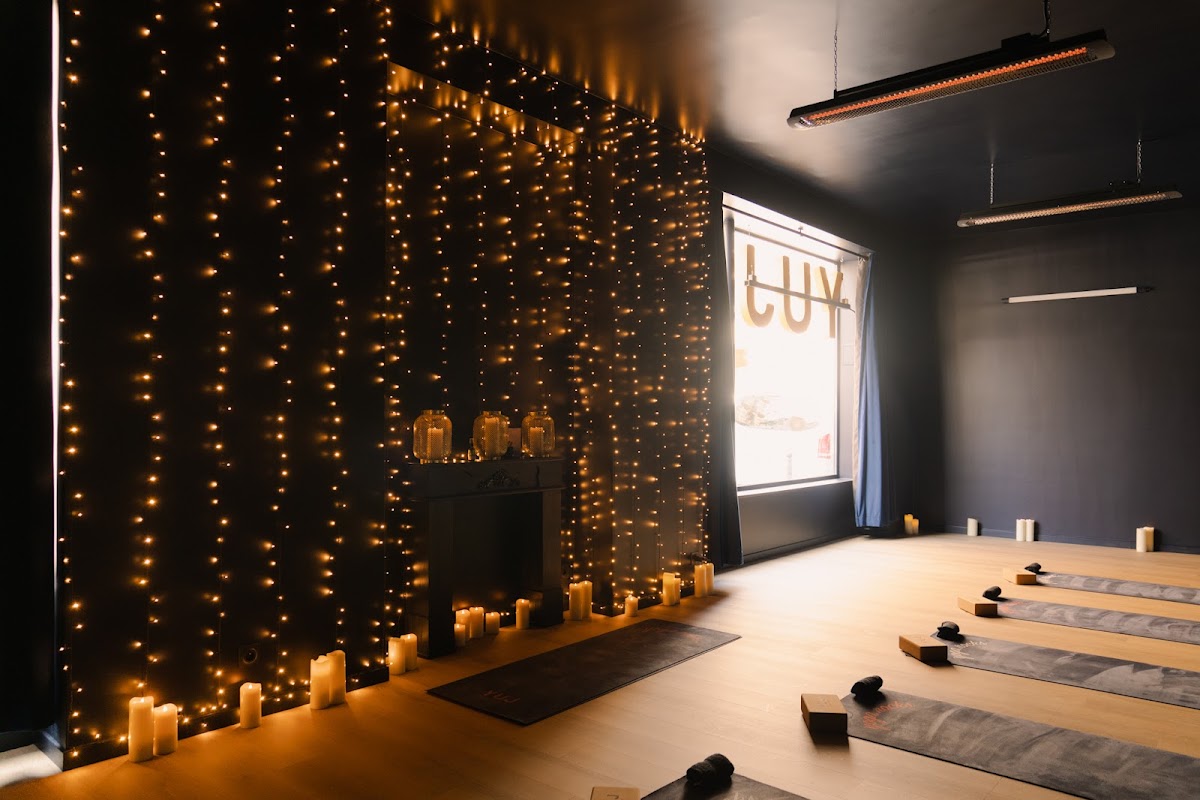 Yuj Yoga Studio & Shop - Trocadero, vue extérieure