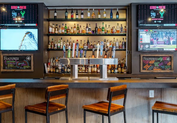 Red Roost Tavern