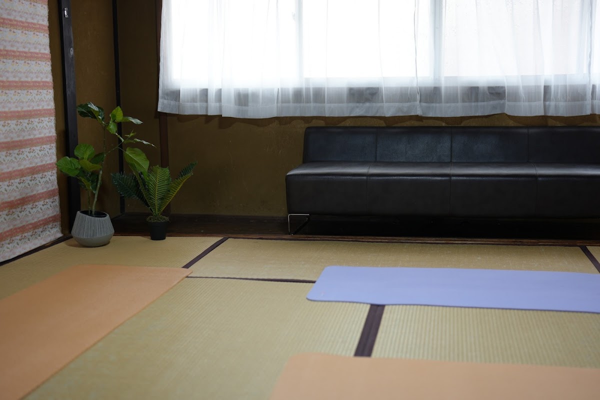 京都町家ヨガ AYURAヨガ — 4