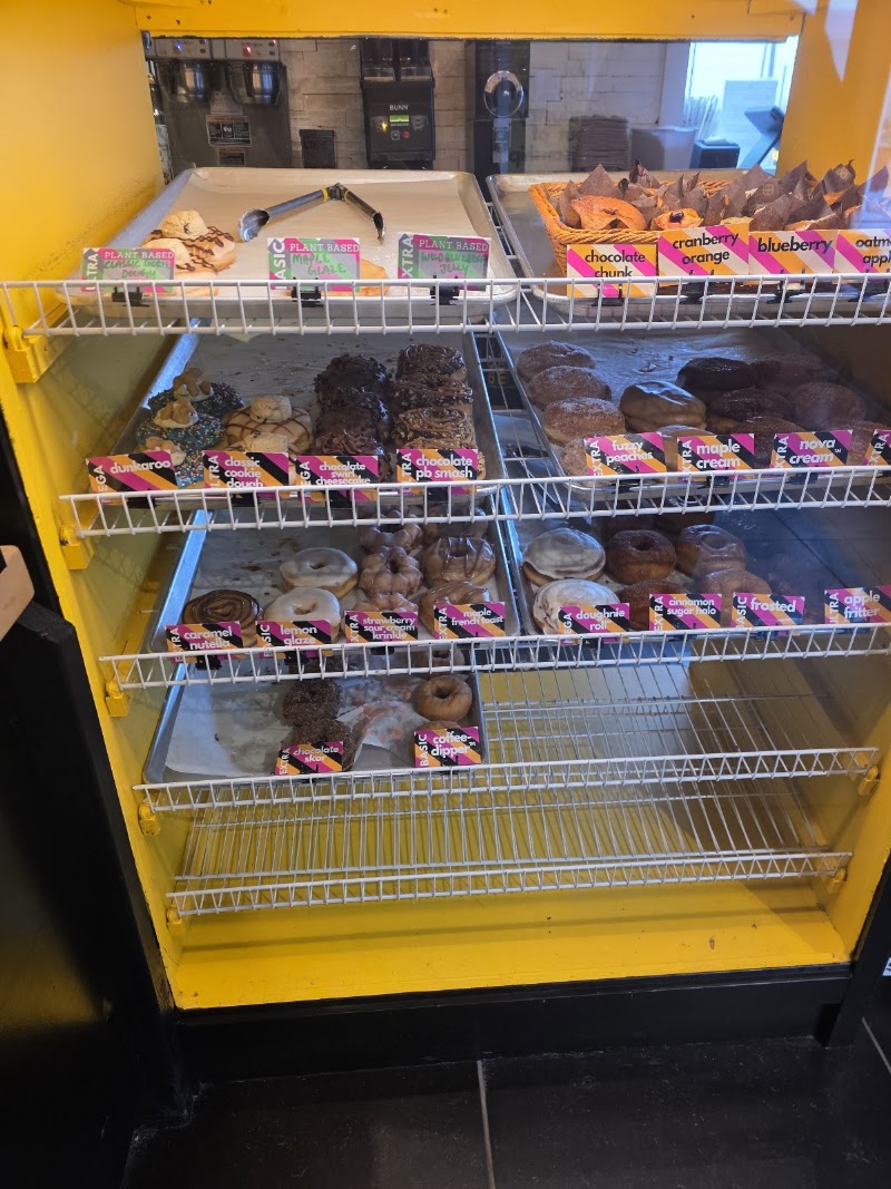Aroma Maya Coffee & Donuts (Cougar Dome/Legion Stadium) photo 3