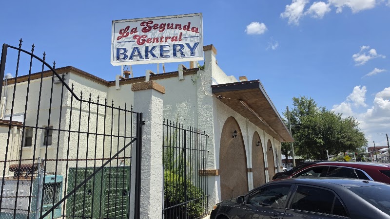 La Segunda Bakery and Cafe photo 2