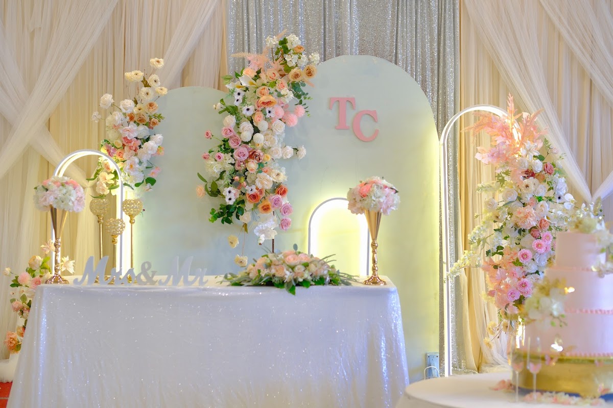 0001Decor: Google Places image 2