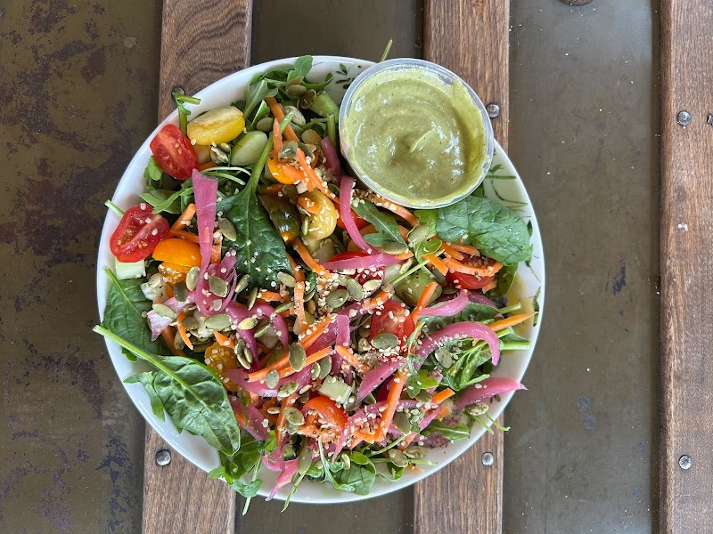 Healing Grounds Cafe & Juicery photo 4