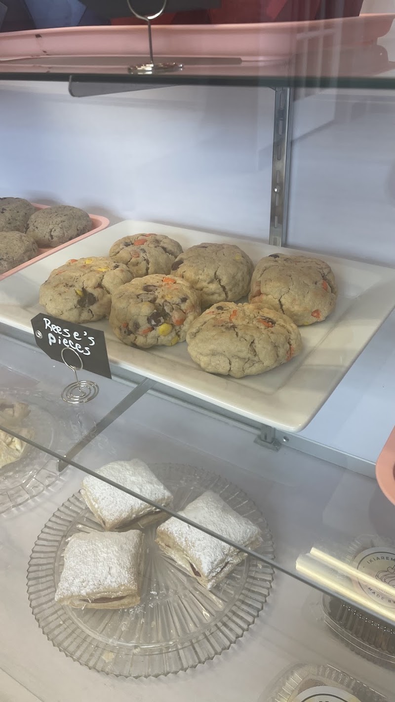 Ikiaremy Sweets Bakery Restaurant & Café photo 4