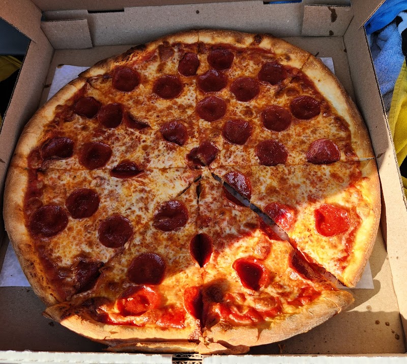 Mimi's Pizzeria photo 3