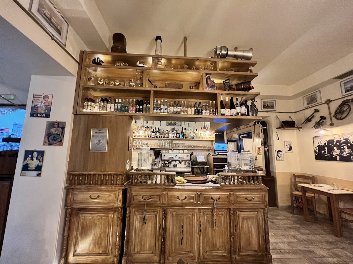 Τα Ποστάλια του Αιγαίου in santorini