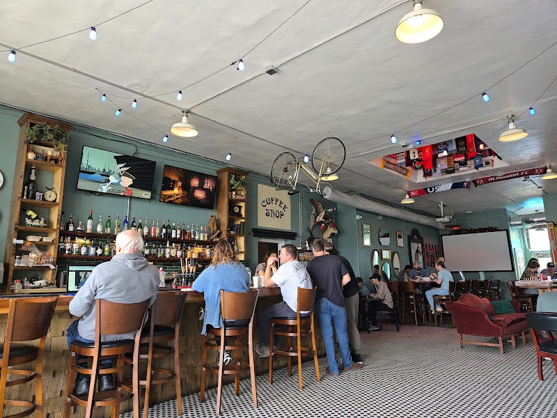 Hilltop Public House photo 3