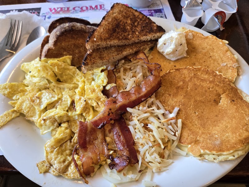 Ludington Harbor Cafe photo 2