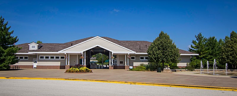 Hunt Club Aquatic Center-Gurnee Park District photo 2