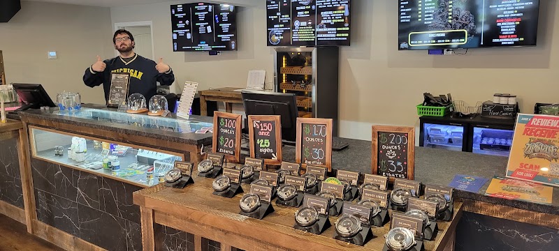 Video tour of Upstate Gardens - Medical Dispensary retail environment