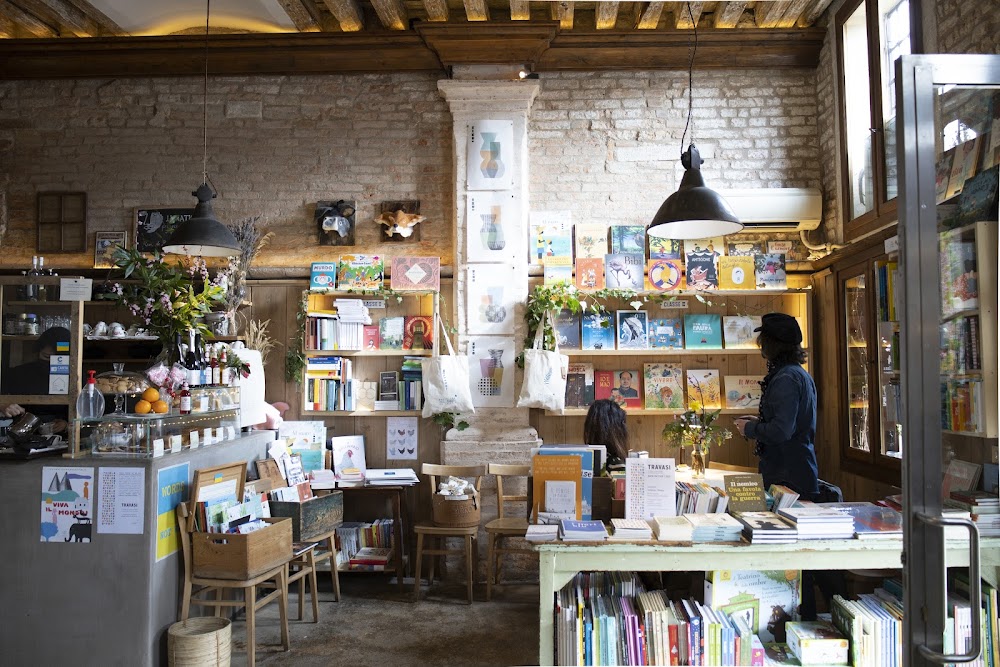 sullaluna libreria & bistrot fotoğraf 1
