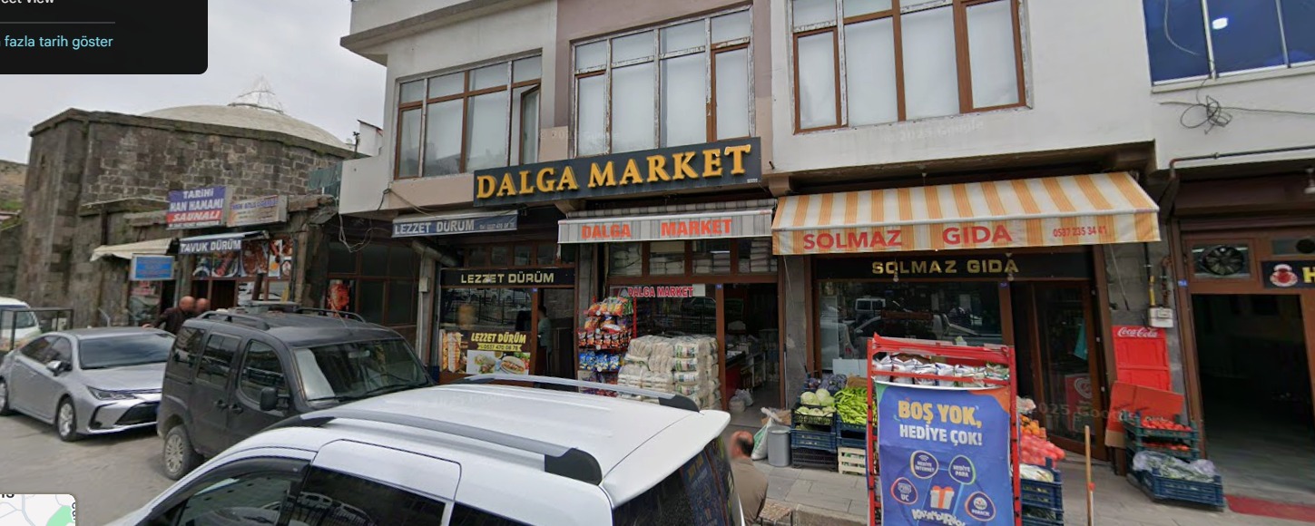 Dalga Market mekanı