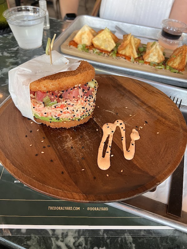 Pokekai Doral Yard photo 7