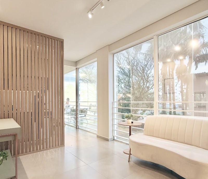 Dra. Graziéli Brilhante | Lentes de Resina em Joinville - foto 4