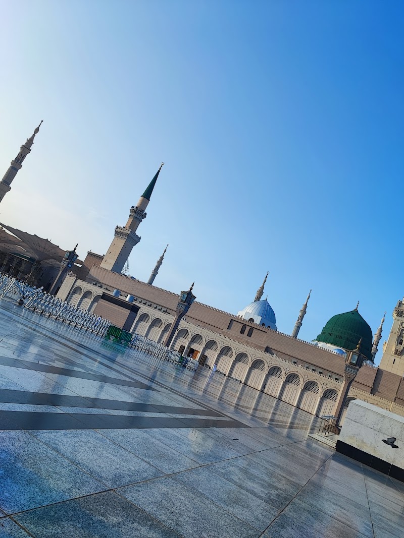The Prophet's Mosque photo 3