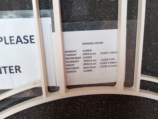 Brunos Unisex Hairstylist