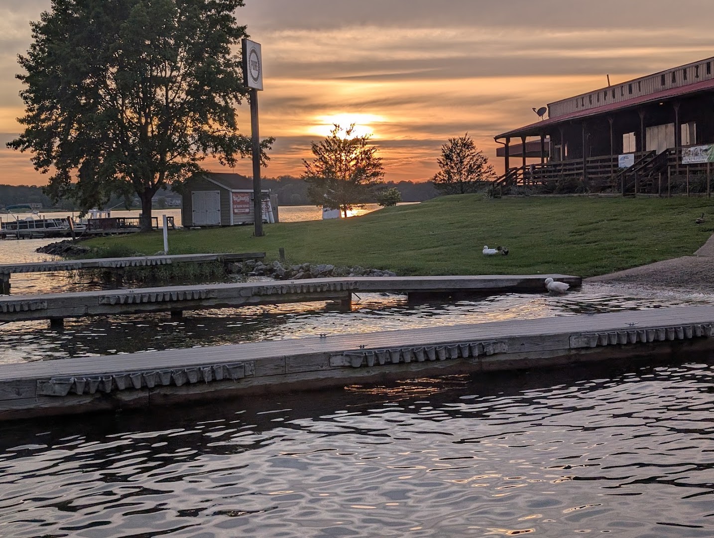 HIGH PT MARINA