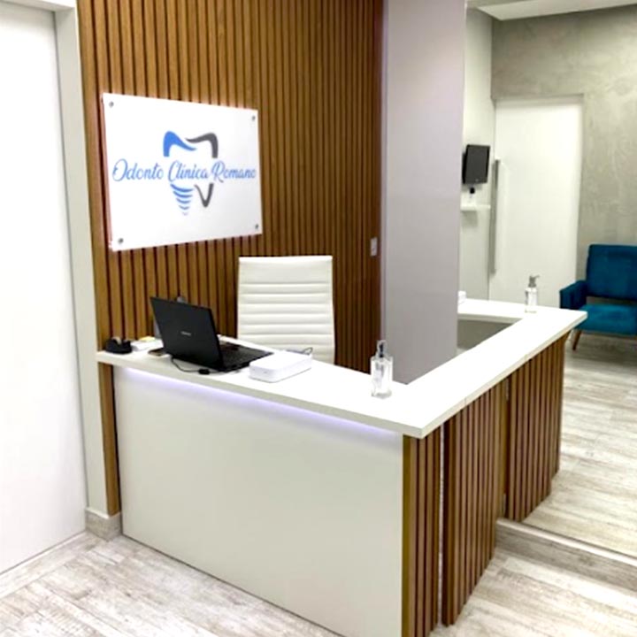 Implante Dentário Odonto Clínica Romano