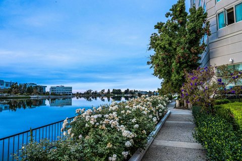 Access to walking paths and nearby marketplace