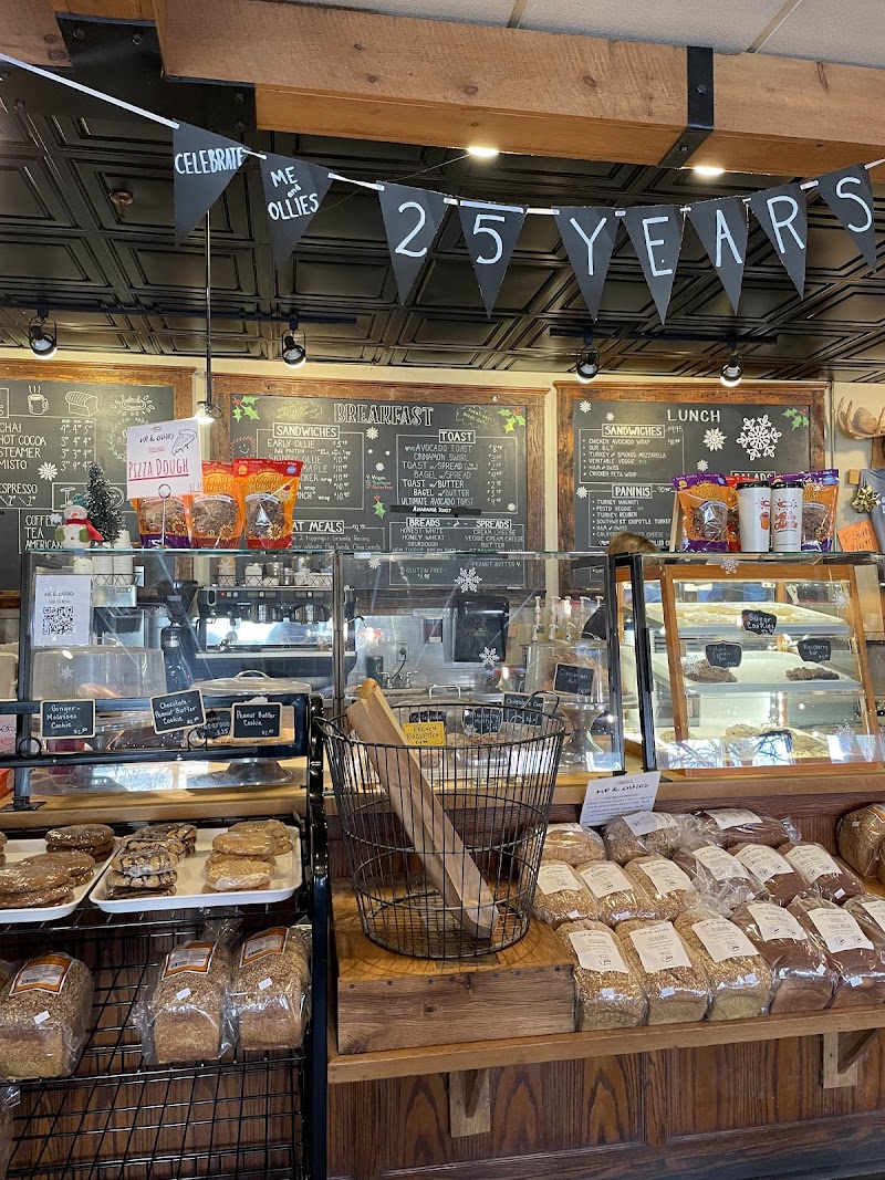 Me & Ollie's Bakery & Cafe photo 4