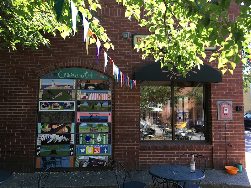 Me & Ollie's Bakery & Cafe photo 1