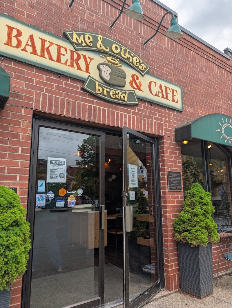 Me & Ollie's Bakery & Cafe photo 4