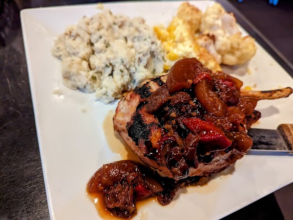 Photo by Alan Hottman