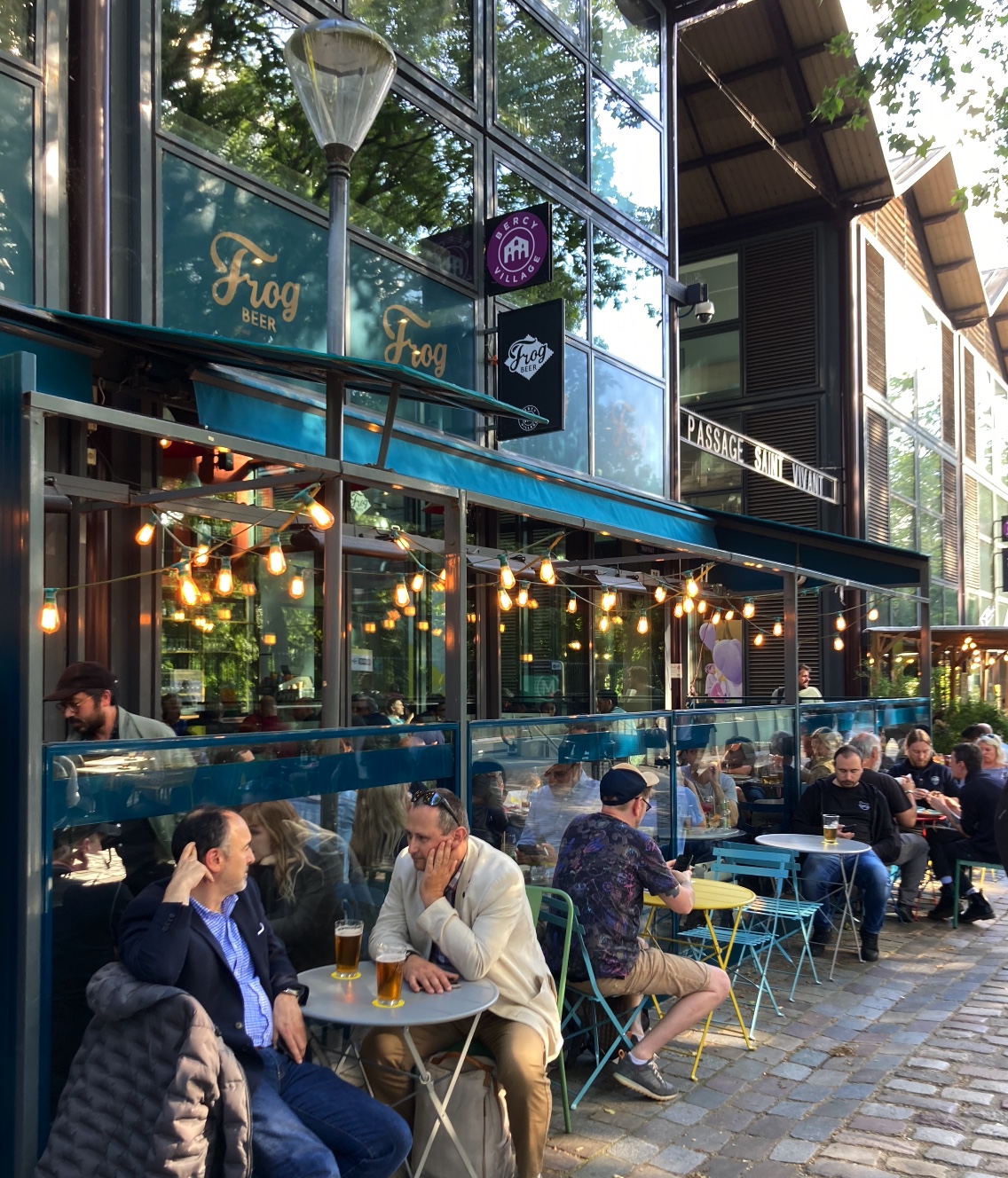 The Frog at Bercy Village, vue extérieure