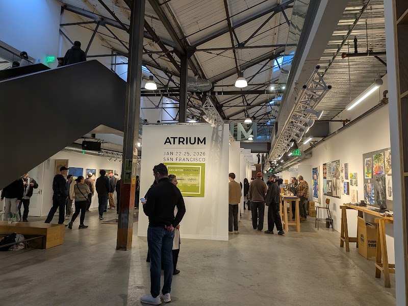 Rotating contemporary art showcases
