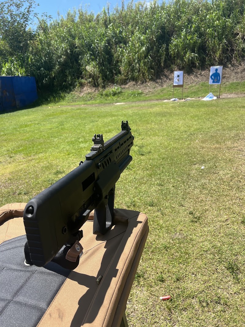 Guns R US photo