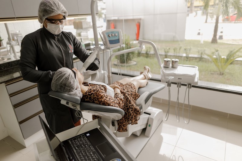 Clínica It Odonto - Invisalign e Aparelho Ortodôntico - Dentista em Manaus - foto 4