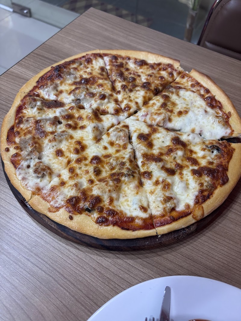 The Pizza house Halal photo 4