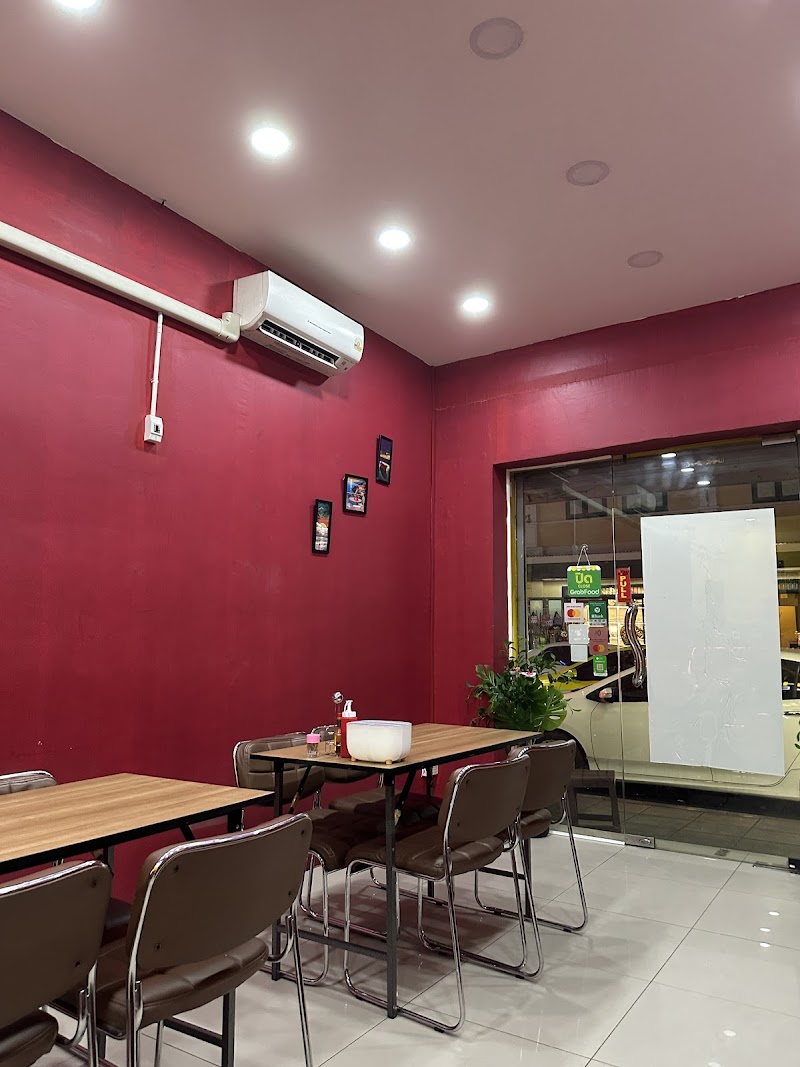 The Pizza house Halal photo 6