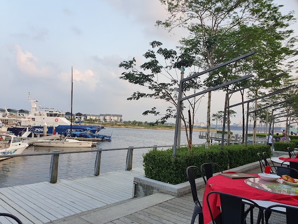 Delicious 8 - Photo 1