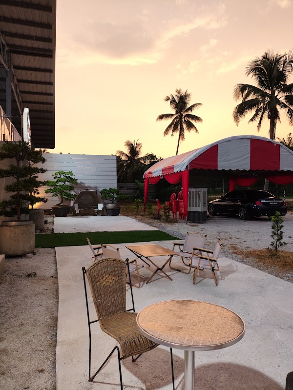 Utopia Cafe Nibong Tebal - Photo 1