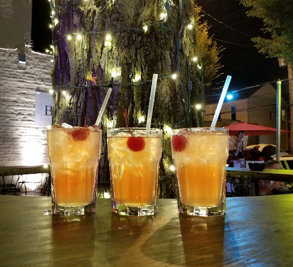 Photo by Lora Gralheer