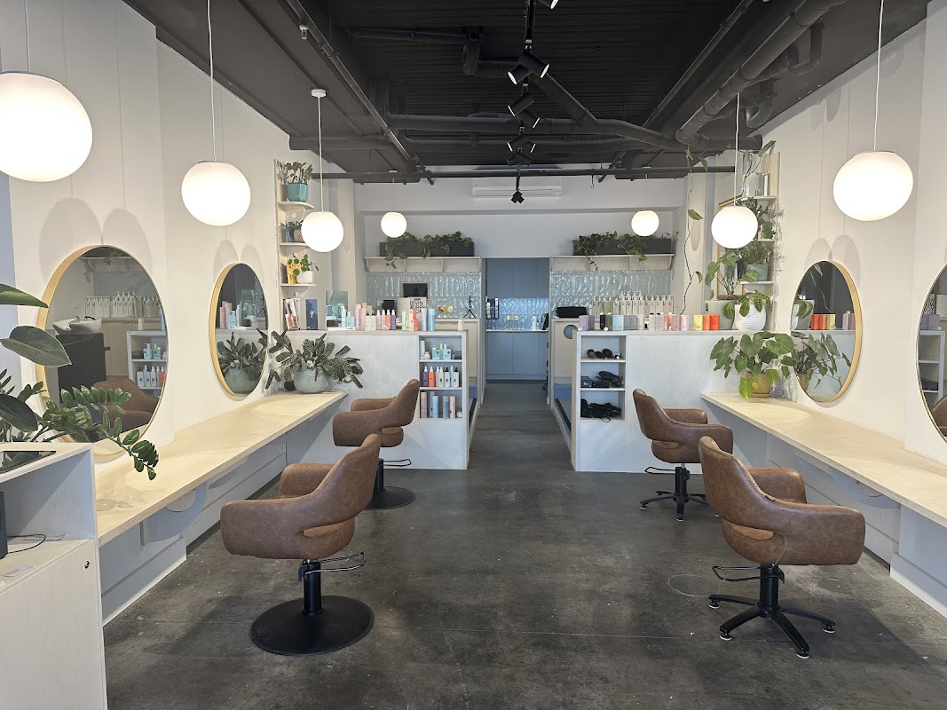 Margo Buttercup Boutique Salon For Fabulous Hair photo 1