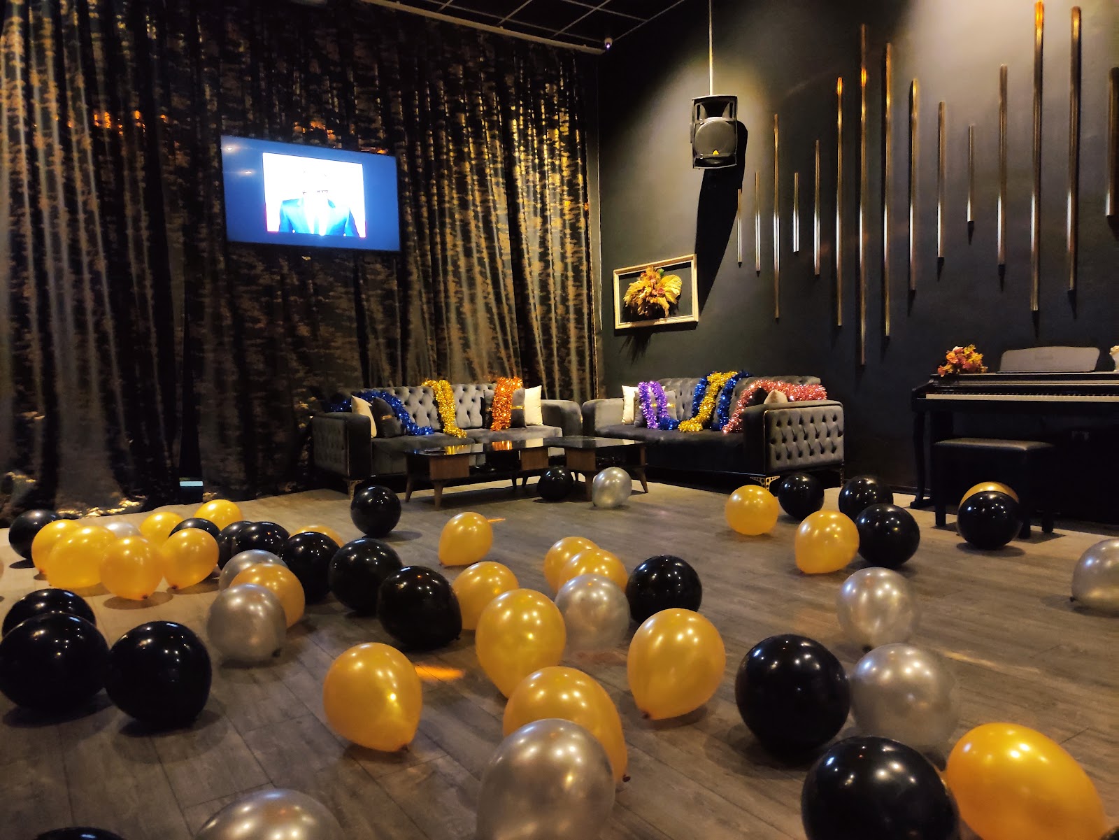 Kayseri Karaoke Piano Party mekanı
