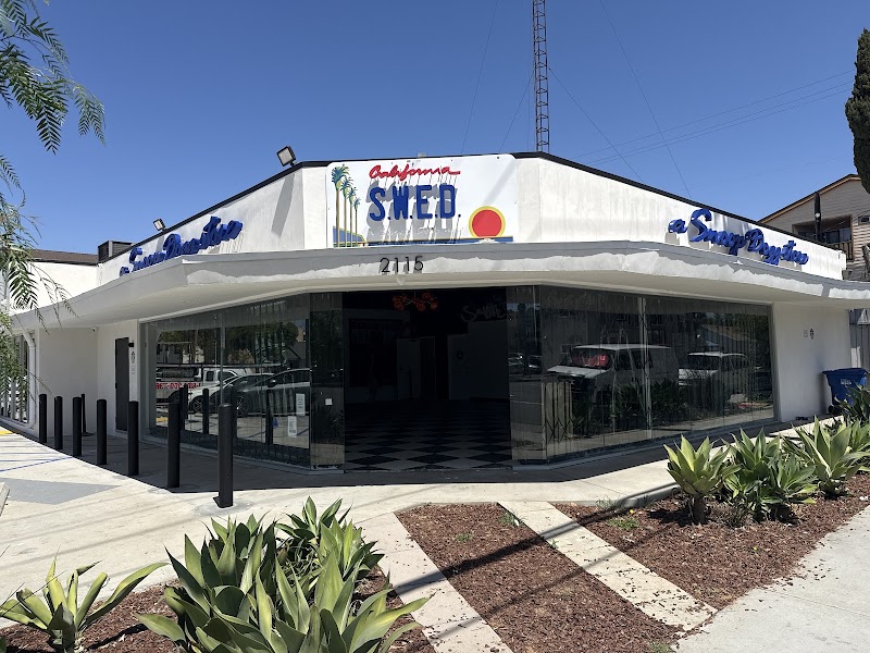 Video tour of SWED A SNOOP DOGG DISPENSARY LONG BEACH LBC retail environment