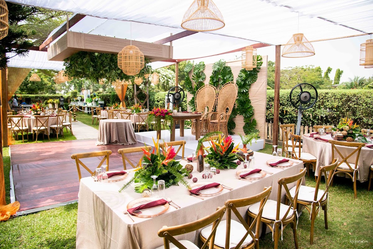 Graceful Gardens