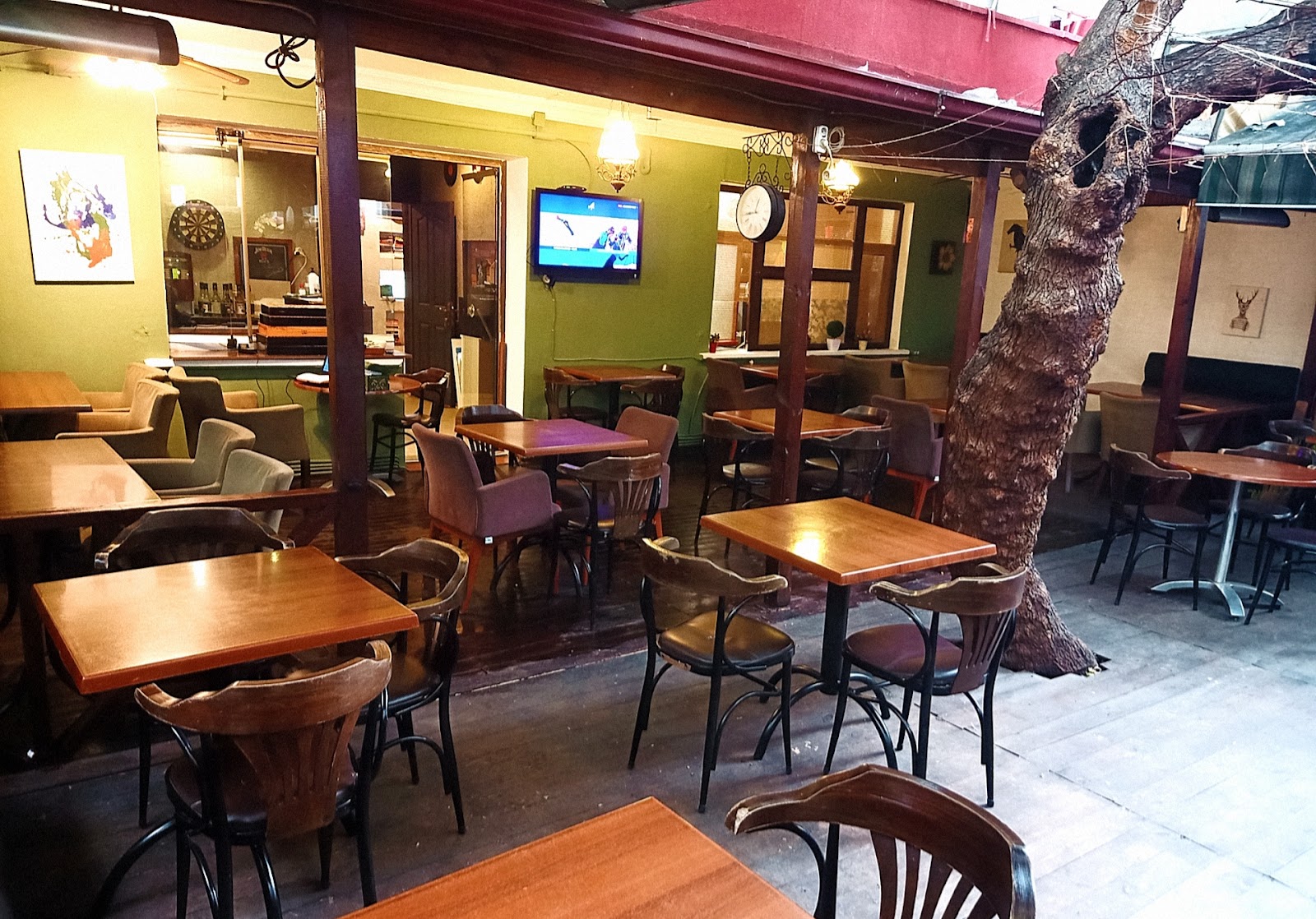 Sokak Cafe (Fal,Tarot) mekanı