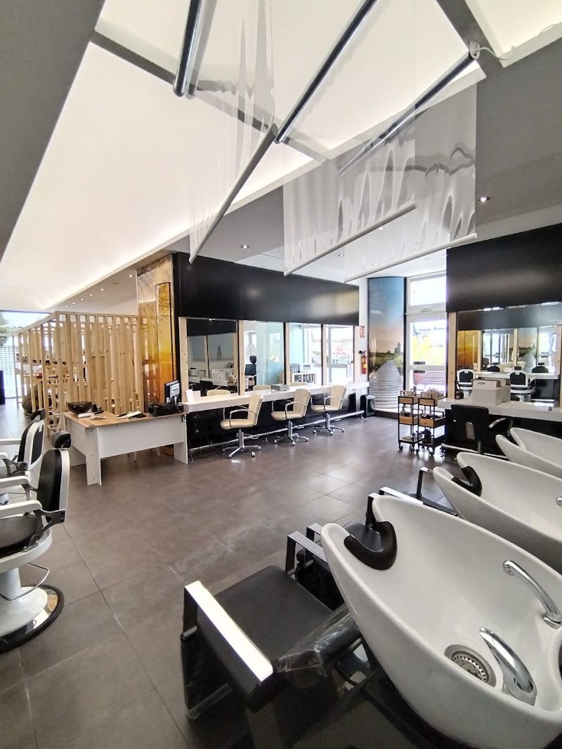 Aluma Peluqueros photo 4