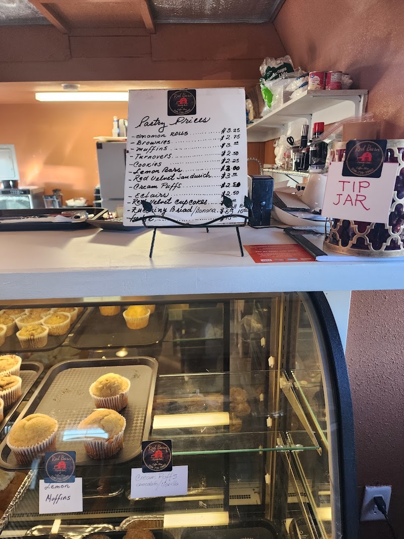 Red Barn Produce/ Red Barn French Deli & Coffee shop photo 4