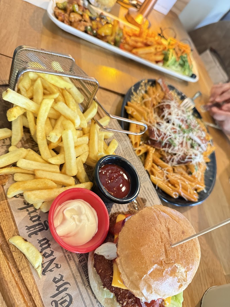 Chicken Club Halal Restaurant photo 3