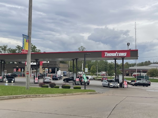 THORNTONS #261162 exterior