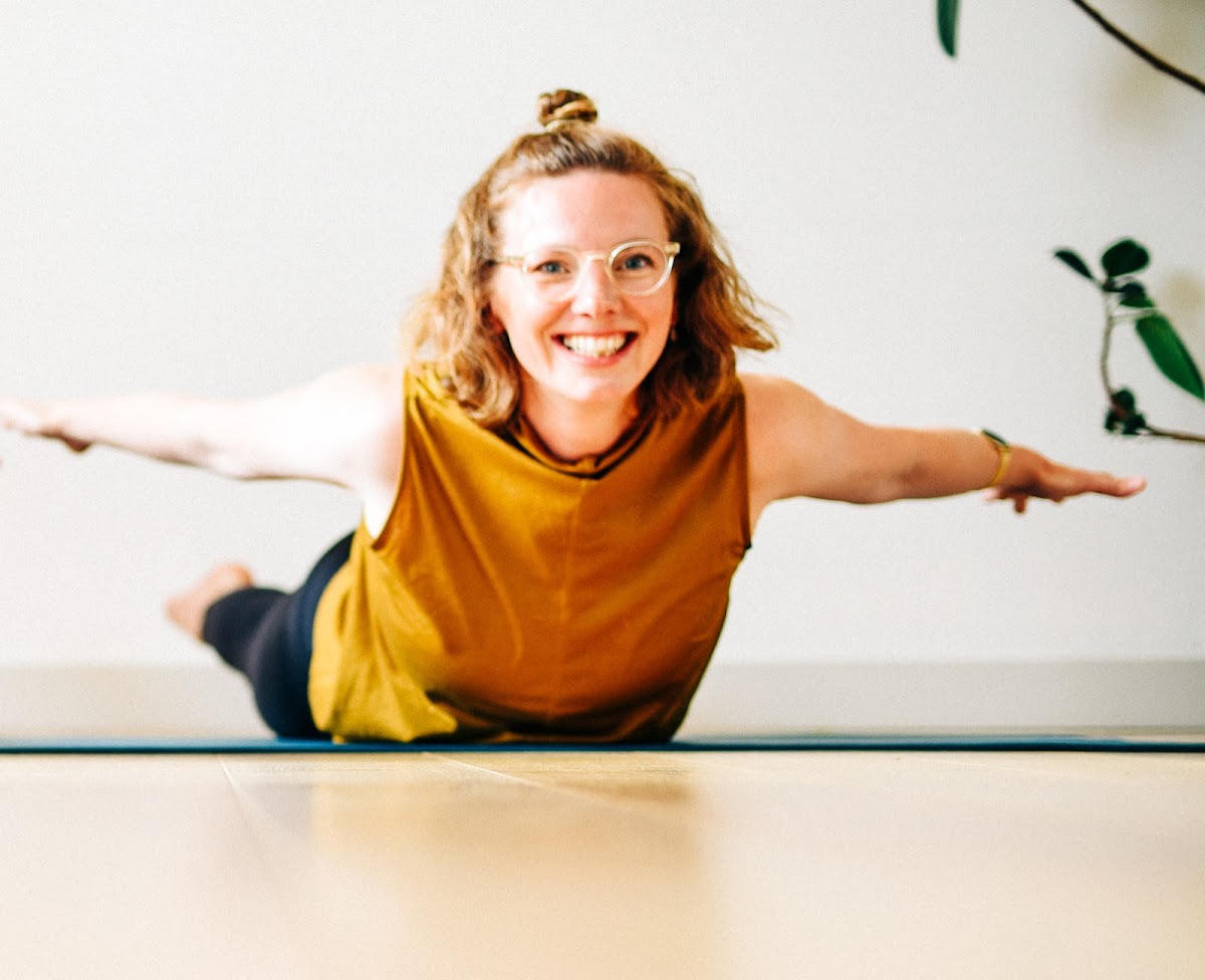 Evi Sola Yoga