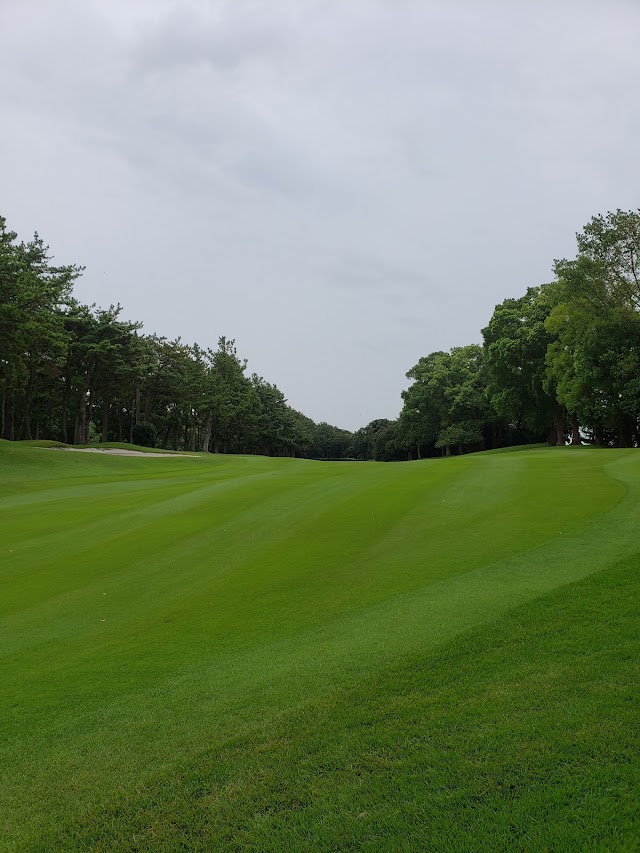 Three Hundred Club - Photo 1