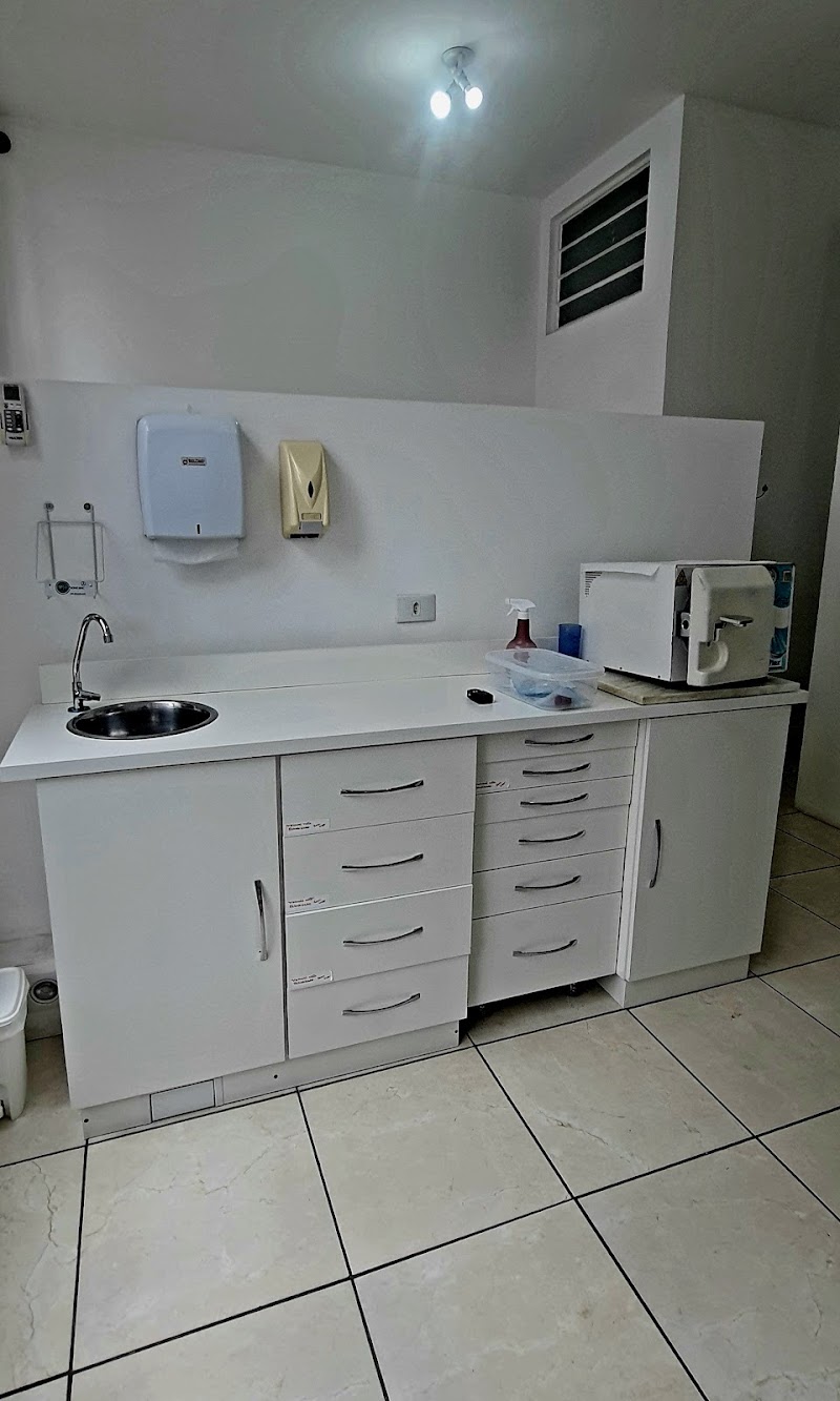 Dra Silvana Pieroni Odonto Glicério - foto 2